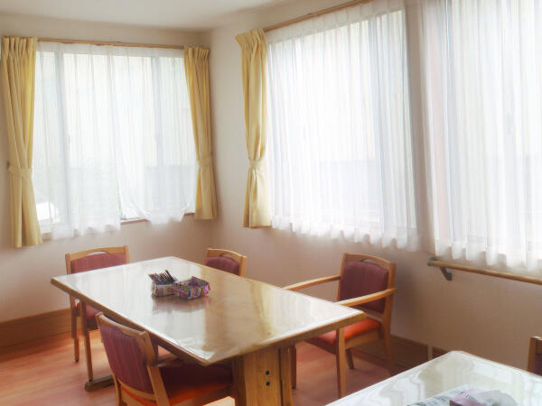 サービス付き高齢者向け住宅 こころハウス（パート）の介護福祉士求人メイン写真2