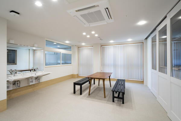 住宅型有料老人ホームつばき（正社員）の准看護師求人メイン写真4