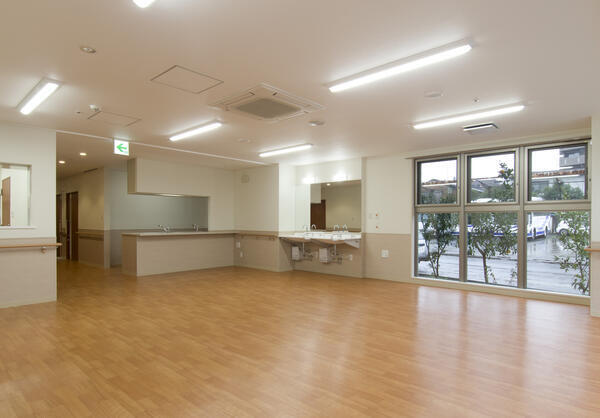 住宅型有料老人ホームぱんだ（正社員）の准看護師求人メイン写真4