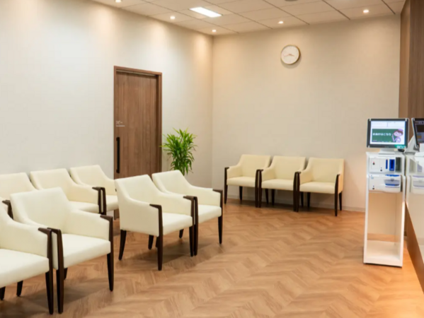 スマイル健康クリニック東京（外来 / 常勤） の臨床検査技師求人メイン写真2