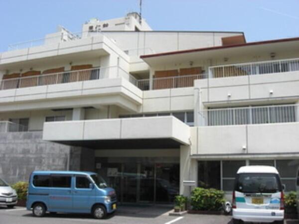 特別養護老人ホーム 里仁館　デイサービス（パート）の柔道整復師求人の写真