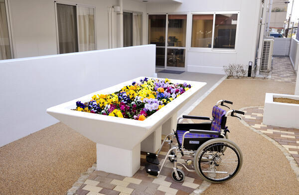 介護付有料老人ホームふじの家観音（常勤） の介護職求人メイン写真3