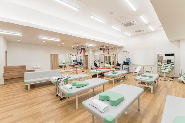 やまがみ整形外科腰痛クリニック（パート）の准看護師求人メイン写真4