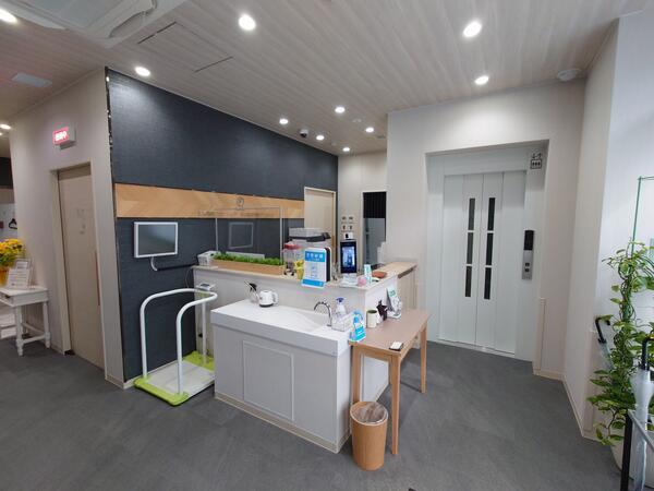 東京透析フロンティア西日暮里駅前クリニック（常勤）の臨床工学技士求人メイン写真4