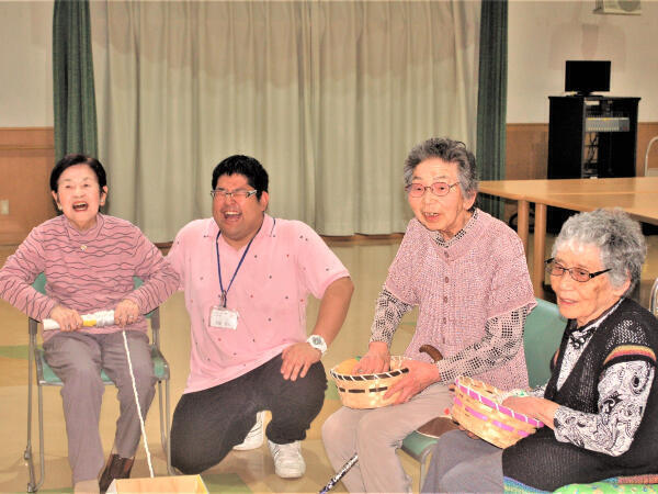 明尽苑デイサービスセンター（常勤）の理学療法士求人メイン写真2