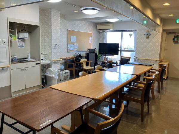 住宅型有料老人ホーム八尾志紀マリアヴィラ（パート）の介護福祉士求人メイン写真2