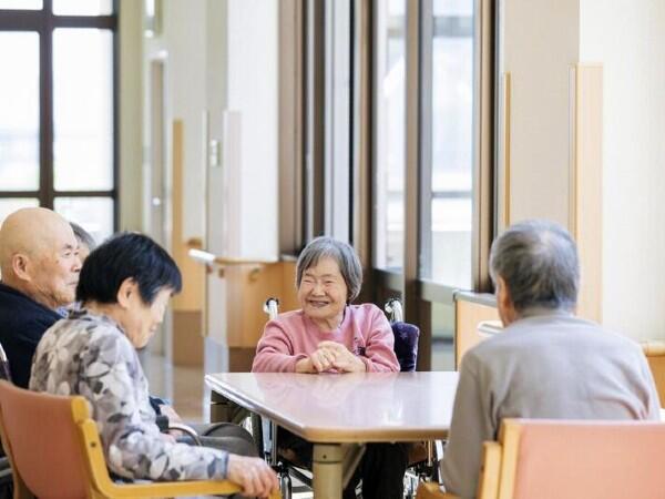 介護老人保健施設ウェルケアいなば（常勤）の介護職求人メイン写真2