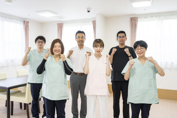 住宅型有料老人ホームナーシングホーム楽楽（パート）の看護師求人メイン写真3