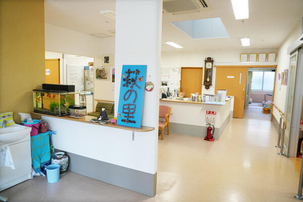 介護付有料老人ホーム萩の里（パート）の介護職求人メイン写真4