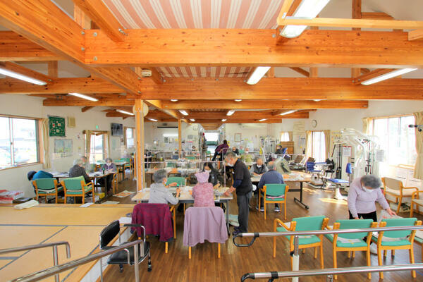 デイサービスセンター ケア・リンク（パート）の介護福祉士求人メイン写真2