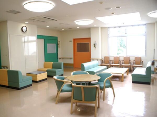 特別養護老人ホーム 有楽苑（パート）の介護福祉士求人メイン写真5