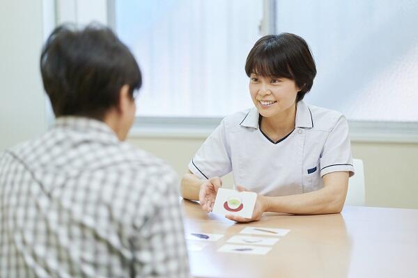 新越谷病院（常勤）の言語聴覚士求人の写真
