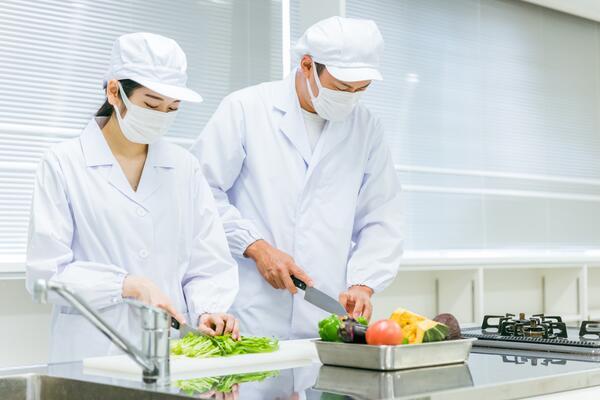 八塩温泉湯ざくらデイサービスセンター（常勤）の調理師/調理員求人の写真