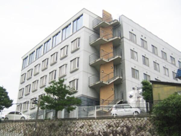 介護老人保健施設　牛田バラ苑 （常勤）の社会福祉主事任用求人の写真