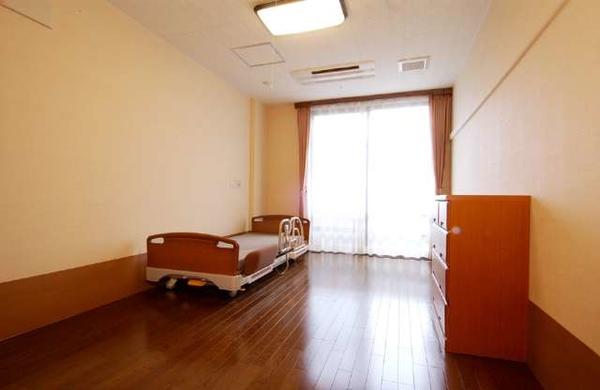 特別養護老人ホーム レジデンス宮崎（常勤）の准看護師求人メイン写真2