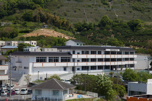 介護老人保健施設 ビロードの丘(支援相談員/常勤)の社会福祉士求人の写真