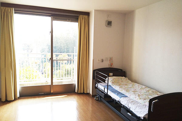 特別養護老人ホーム　栗東すみれ園（パート）の介護職求人メイン写真3