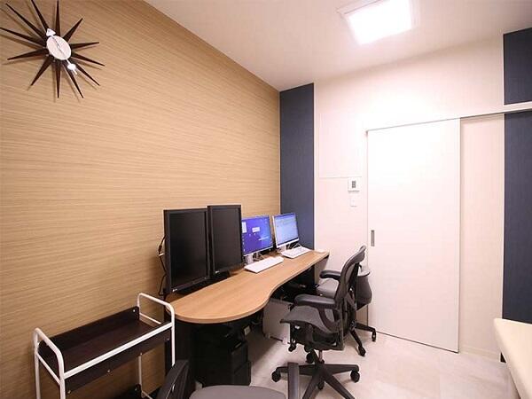 山下公園スパインクリニック（パート）の准看護師求人メイン写真3