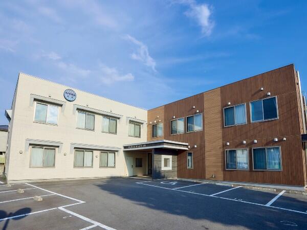 サービス付き高齢者向け住宅 FLOWER OF LIFE 友楽（パート）の介護福祉士求人の写真