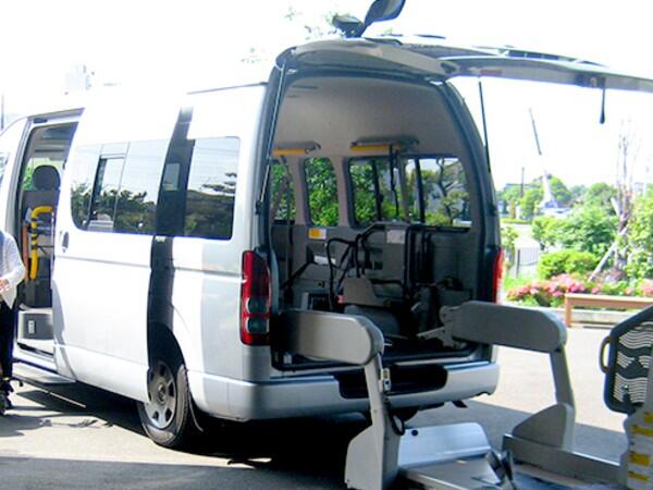 介護老人保健施設 シルバーケア敬愛（パート）の送迎ドライバー求人メイン写真2