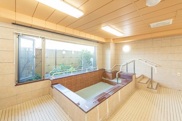 イリーゼ狛江（管理者候補/常勤）【レク充実／交流イベント多数の活気ある施設】の一般事務求人メイン写真3