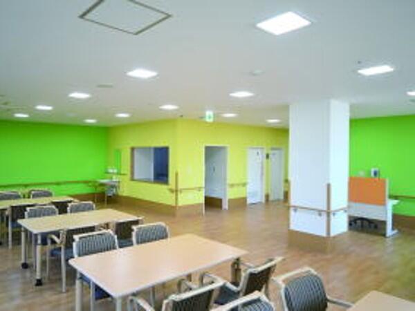 特別養護老人ホーム館山明光苑（常勤）の理学療法士求人メイン写真2