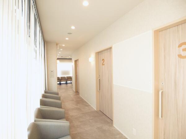 柏駅前形成外科リンパ浮腫クリニック（パート）の医療事務求人メイン写真2