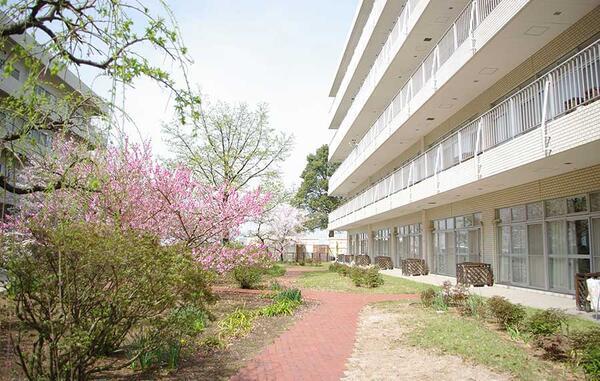 住宅型有料老人ホーム ホスピタルメントさくら西館（常勤）の看護師求人メイン写真1