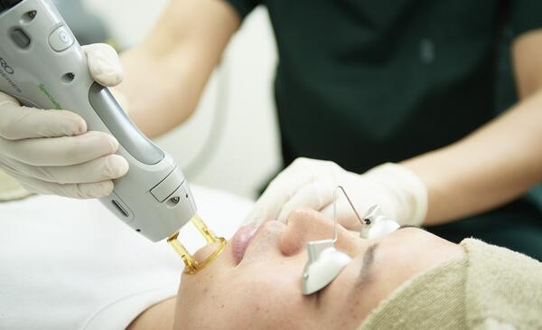 メンズルシアクリニック大阪心斎橋院（月20日勤務 / 常勤） の看護師求人メイン写真3