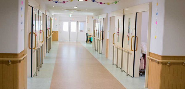 特別養護老人ホーム レストフルヴィレッジ（常勤）の介護職求人メイン写真2