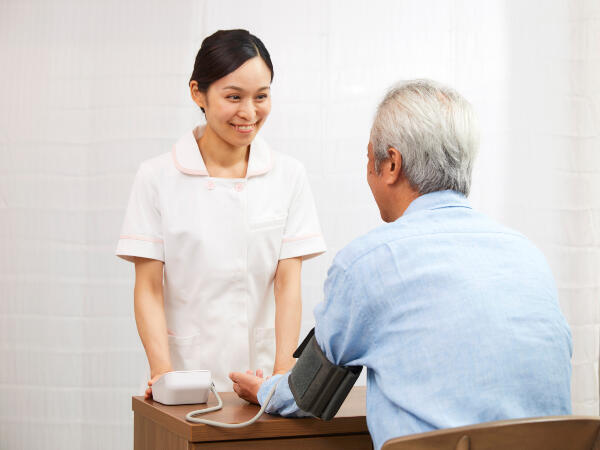 介護付有料老人ホーム ニチイホーム星ヶ丘(常勤)の看護師求人の写真