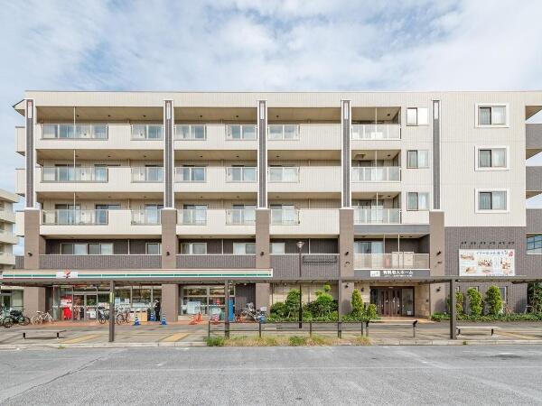 イリーゼ船橋はさま（常勤）【飯山満駅より徒歩約1分！】の介護職求人の写真