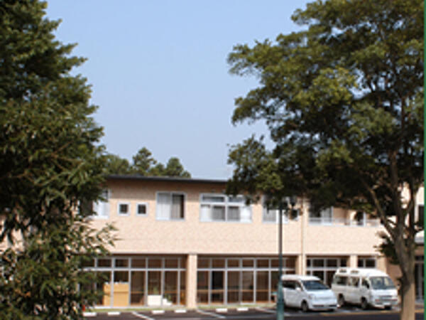 介護老人保健施設 プレミエール元気館（常勤）の看護師求人メイン写真2