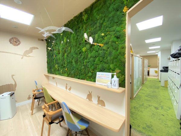 企業主導型保育施設 コトフィス新国際（園長/正社員）の保育士求人メイン写真3