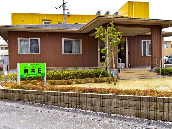 峰林荘通所介護事業所(パート)の送迎ドライバー求人の写真