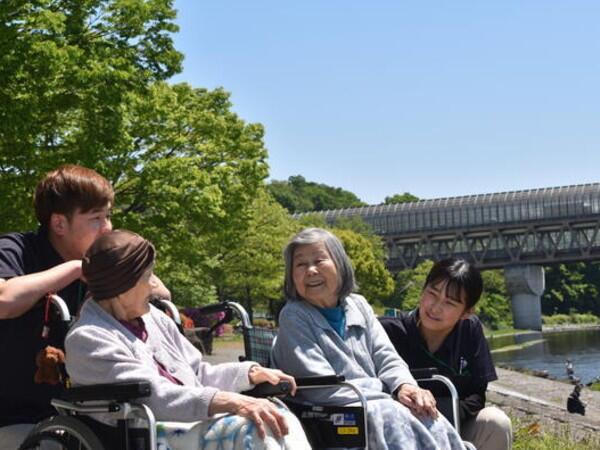 特別養護老人ホーム カントリービラ青梅（常勤）の看護師求人の写真