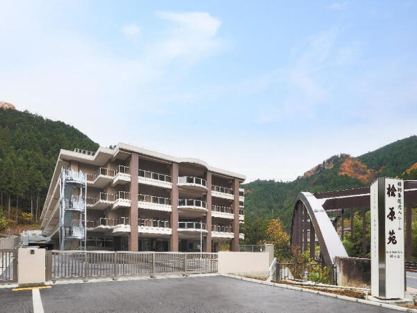 特別養護老人ホーム 桧原苑（常勤）の准看護師求人メイン写真2