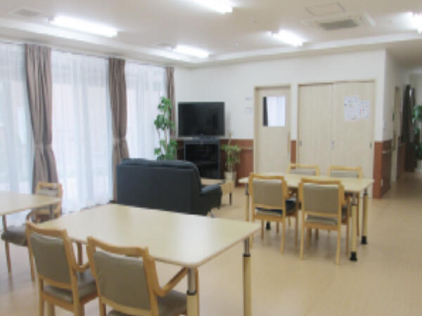 住宅型有料老人ホーム アローホーム左京山（常勤）の介護福祉士求人メイン写真4