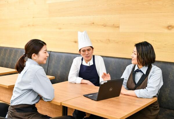 三菱商事本社（厨房/責任者候補/常勤）の調理師/調理員求人メイン写真2