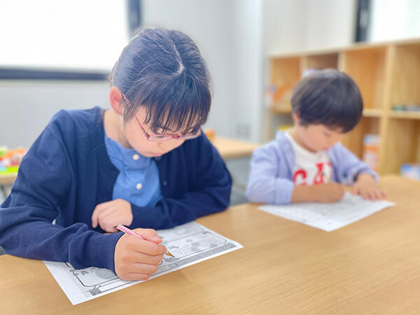 TKC京都聖母学院小学校学童保育「プチパ」（学童保育補助スタッフ/パート）の保育士求人メイン写真2