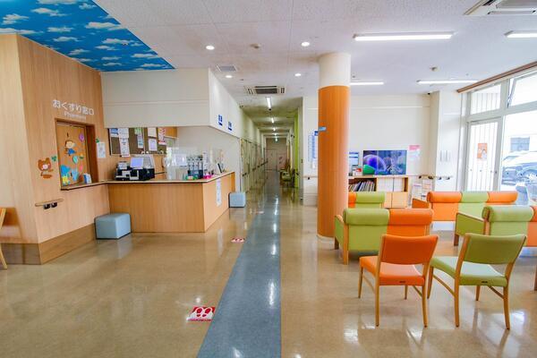 あおぞらファミリークリニック（外来 / 常勤）の准看護師求人メイン写真2