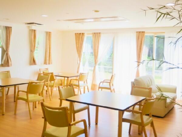 グループホームよしおか（正社員）の介護福祉士求人メイン写真3