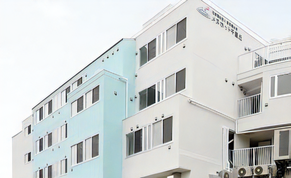 地域密着型特別養護老人ホーム メヌホット千里丘(パート)のケアマネジャー求人の写真