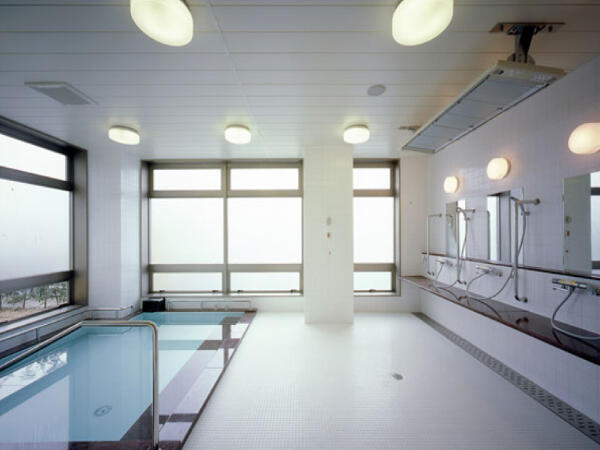 介護付有料老人ホームいまり（常勤）の柔道整復師求人メイン写真5