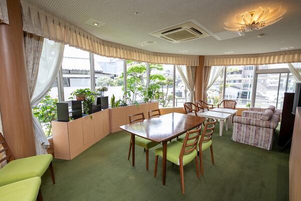 生活倶楽部ウィズ長丘（常勤）の介護職求人メイン写真3