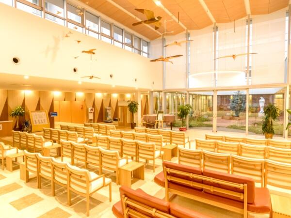 社会医療法人母恋 天使病院（常勤）の社会福祉士求人メイン写真2