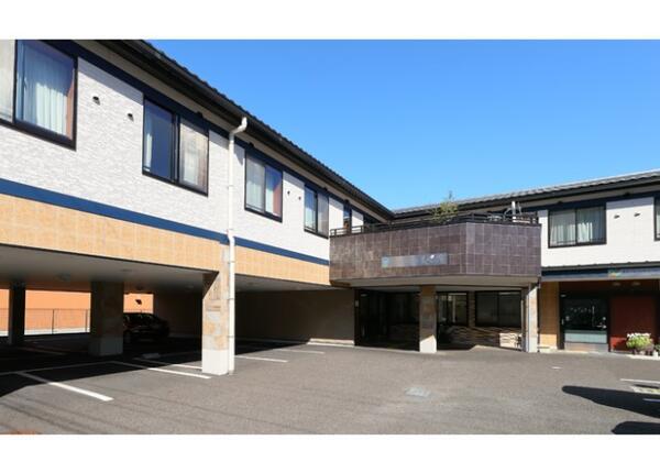 小規模介護老人保健施設　花咲き庵（夜勤専従パート）の介護職求人の写真