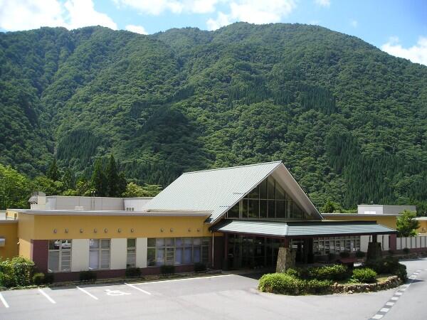 奥飛騨温泉老人保健施設 穂高の庭(支援相談員/常勤)の社会福祉士求人の写真