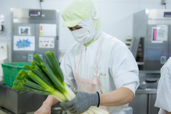 葉隠勇進(株) 目白小学校（厨房/正社員）の調理師/調理員求人メイン写真5