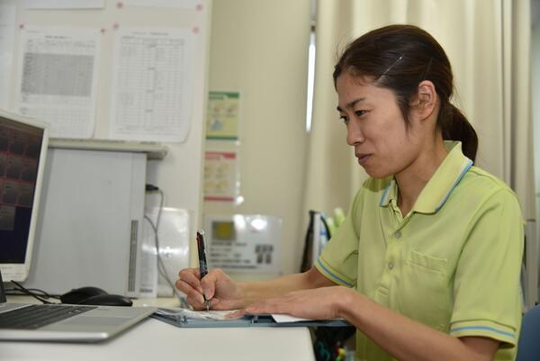 介護老人保健施設かにえ（常勤）の介護福祉士求人メイン写真2